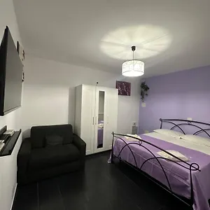  Apartment Peter House