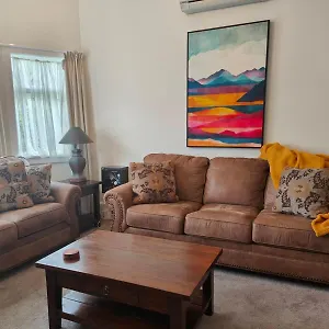 https://beautiful-villa-near-everything.top-hotels-christchurch.com